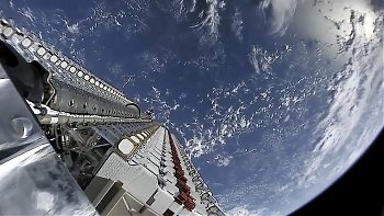 <p>ST � SpaceX �������� 10-����� ��������������, ���������� ��������� ����� ����������� �������������� �������� ����������� ��� ����������� �����.</p>