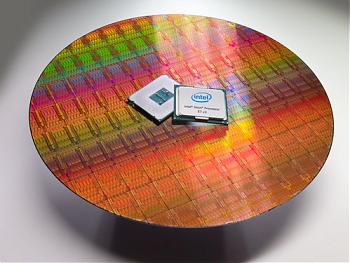 Intel ������������ ��������� ����������� Intel Xeon E7-8800/4800 v3 (Xeon X7v3), ������������ �� ������ ����� ������� ������� ��� ������������� ������, � ����� ����������, ������� � ������ �����.